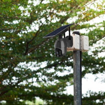 Saulės energija maitinama 4G PTZ kamera 2MP